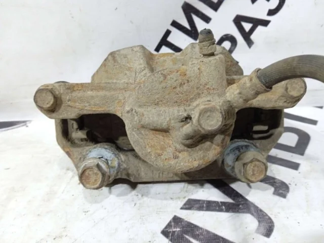 Суппорт передний левый для Lexus IS Седан GSE20,21,25, ALE20 (US, EU) 2006-2013 на фотографиях