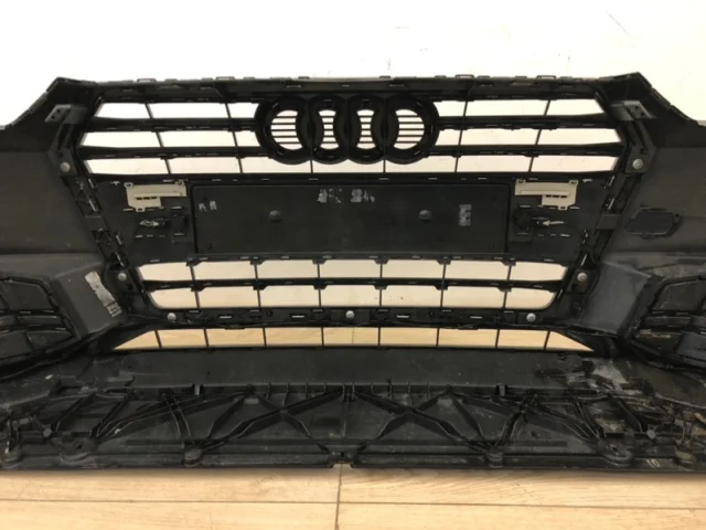 Решетка радиатора для Audi A4 B9 2015+ на фотографиях
