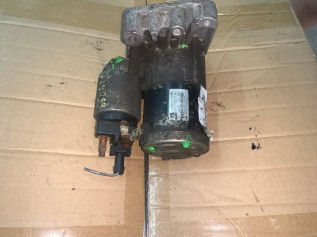 Стартер для Citroen C4 Хэтчбек 2004-2011 на фотографиях