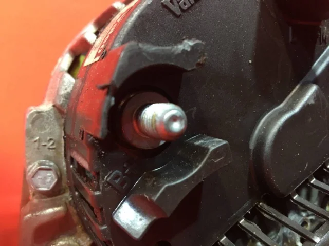 Генератор для Skoda Fabia 5J Estate 2007-2015 на фотографиях