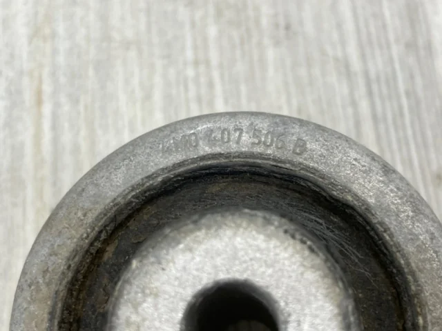 Рычаг передний правый верхний для Audi A6 C7 2010-2018 на фотографиях