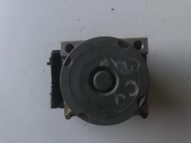 Блок ABS для Citroen C4 Хэтчбек 3dr 2004-2011 на фотографиях