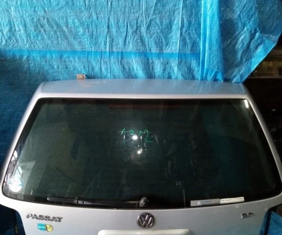 Крышка багажника для Volkswagen Passat Variant (B5, Typ 3B) 1996-2000 на фотографиях