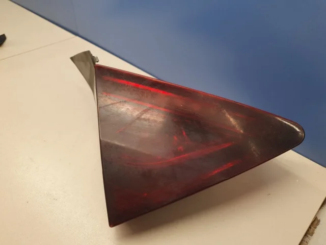 Фонарь внутренний левый для Audi A7 4G 2010-2014 на фотографиях