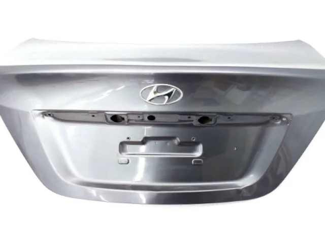 Крышка багажника для Hyundai Accent 4 Седан RB 2010-2017 на фотографиях
