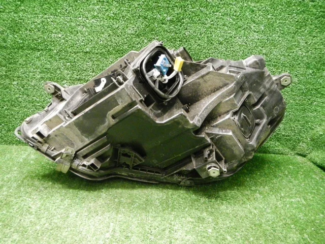 Фара правая для Mercedes-Benz S class W222 2013-2017 на фотографиях