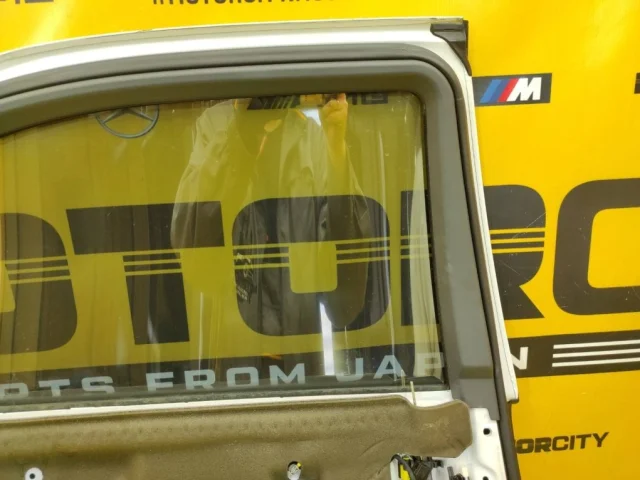 Дверь задняя левая для Mercedes-Benz S class W220 1998-2005 на фотографиях