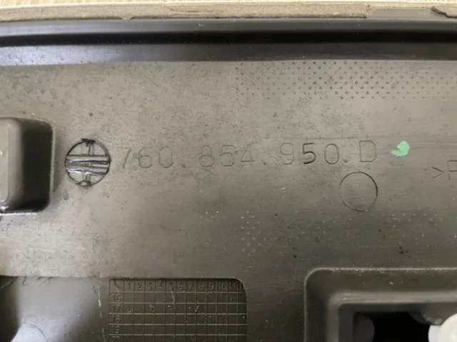 Стекло двери заднее правое для Volkswagen Touareg III (CR) 2018+ на фотографиях