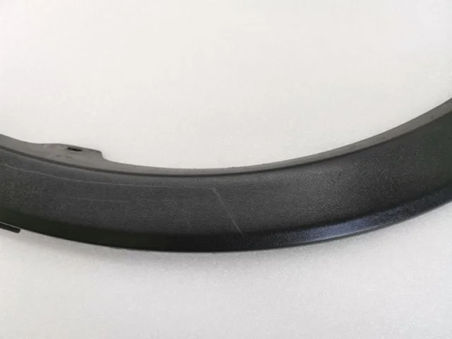 Молдинг крыла задний правый для Toyota RAV4 XA40 rest 2015-2019 на фотографиях