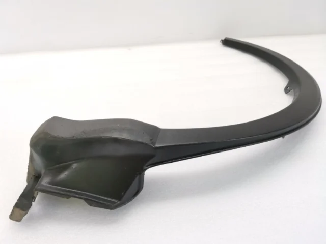 Молдинг крыла задний правый для Toyota RAV4 XA40 rest 2015-2019 на фотографиях