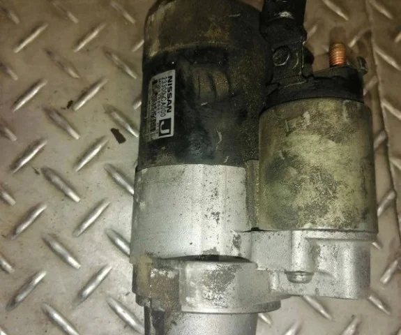 Стартер для Nissan Teana J31 2003-2007 на фотографиях