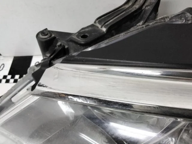 Фара левая для Toyota Camry XV50 II rest 2017-2018 на фотографиях