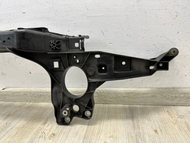 Панель радиатора (телевизор) для Porsche Cayenne 958 Rest 2014-2018 на фотографиях