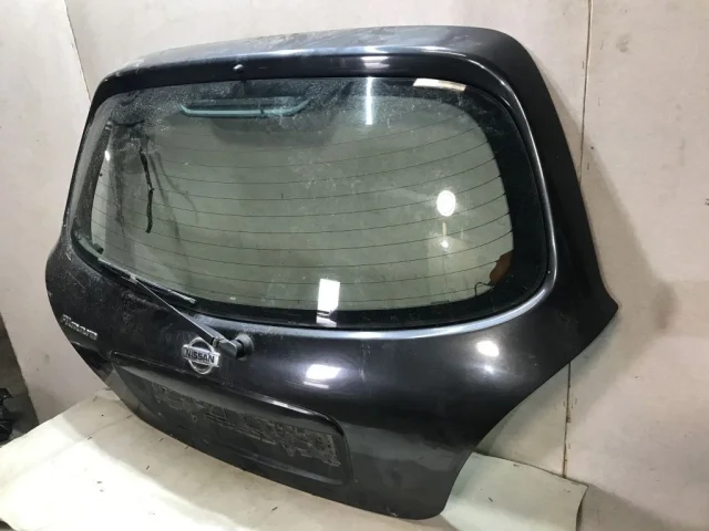 Крышка багажника для Nissan Almera N16 Хэтчбек 5dr 2000-2006 на фотографиях