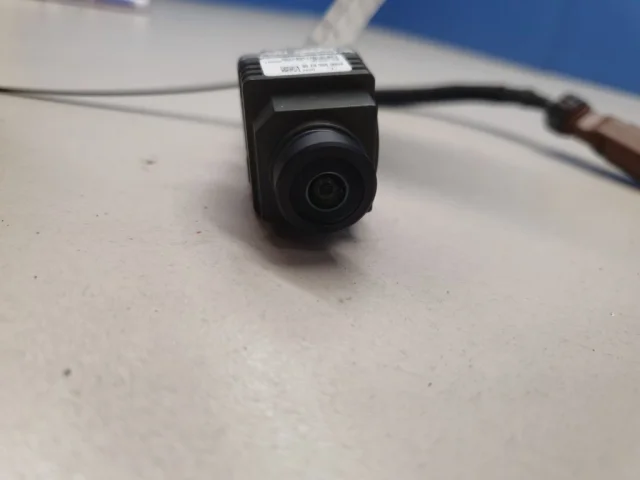 Камера заднего вида для Mercedes-Benz S class W222 2013-2017 на фотографиях