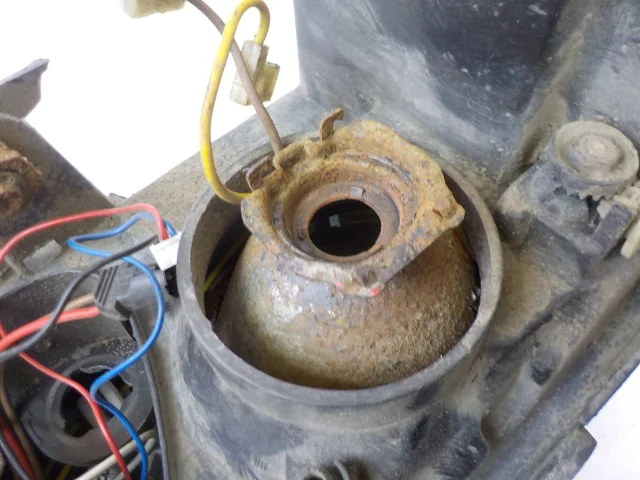 Фары для Volkswagen Passat Variant (B5+ (B5.5), Typ 3BG) 2000-2005 на фотографиях