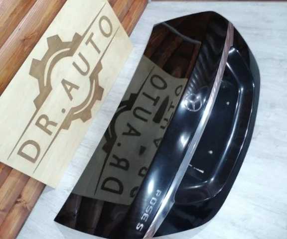 Крышка багажника для Mercedes-Benz S class W222 2013-2017 на фотографиях