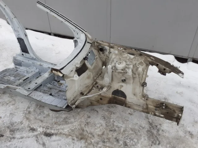 Лонжерон передний левый для Audi A7 4G 2010-2014 на фотографиях