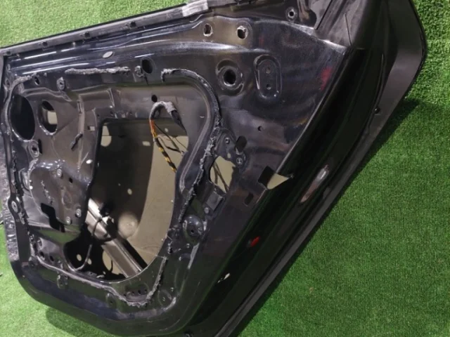 Двери для BMW 5er Е61 Touring 2003-2010 на фотографиях