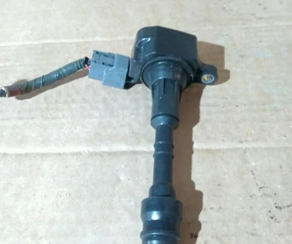 Катушка зажигания для Nissan Teana J31 2003-2007 на фотографиях