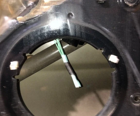 Молдинг двери задний левый для Suzuki SX4 2006-2009 на фотографиях