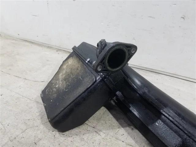 Воздухозаборник для Ford Galaxy CD340 2006-2015 на фотографиях