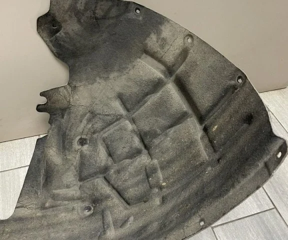 Подкрылок передний левый для Audi A7 4G 2010-2014 на фотографиях