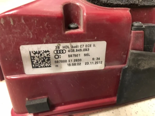 Фонарь внутренний левый для Audi A7 4G 2010-2014 на фотографиях