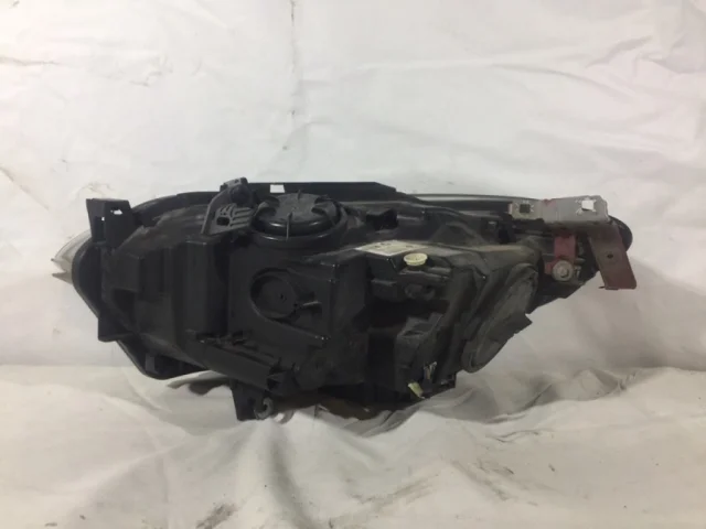 Фара правая для BMW 1er Ф20 2011-2015 на фотографиях