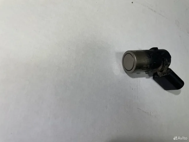 Датчик парктроника задний для Audi A4 B7 Avant 2004-2008 на фотографиях