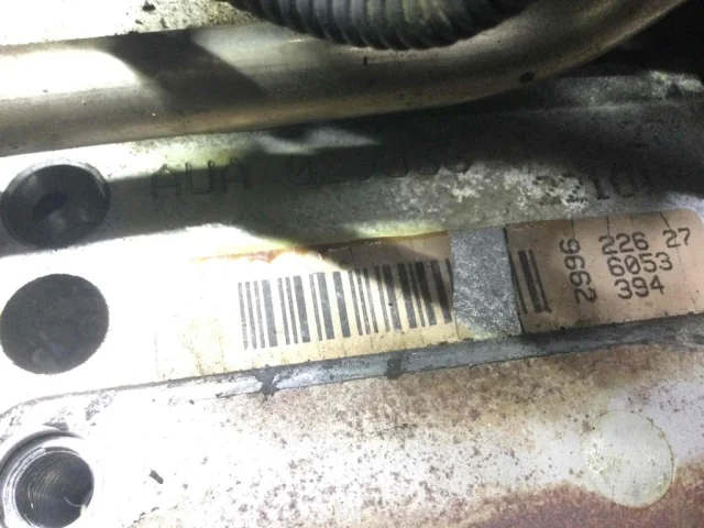 Двигатель без навесного для Volkswagen Caddy II (9K9A, 9K9B, 9KV) 1995-2003 на фотографиях