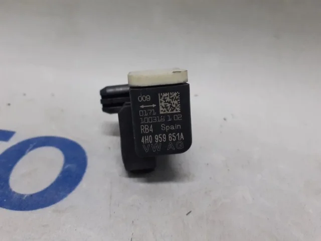 Датчик подушки безопасности для Audi A6 C7 2010-2018 на фотографиях