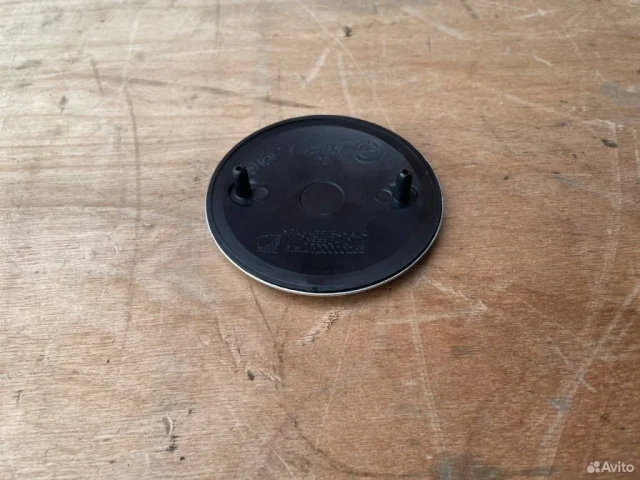 Эмблема задняя для BMW 3er Е36 Touring 1995-1999 на фотографиях