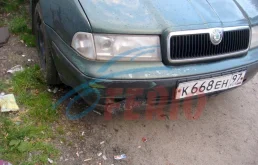 Бампер для Skoda Octavia 1997 года на фотографиях