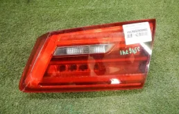 Фонарь внутренний правый для BMW 5er 2019 года на фотографиях