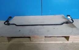 Стабилизатор поперечной устойчивости задний для Nissan X-Trail 2001 года на фотографиях