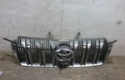 Решетка радиатора для Toyota Land Cruiser 200 2007-2015