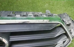 Решетка радиатора для Audi A4 2018 года на фотографиях