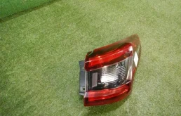 Фонарь внешний правый для Nissan Qashqai 2018 года на фотографиях