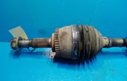 Привод передний правый для Nissan X-Trail 2006 года на фотографиях