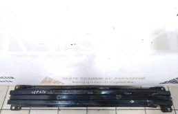 Усилитель переднего бампера для Kia Cerato 2010 года на фотографиях