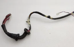 Петля двери передней левой нижняя для Toyota RAV4 2010 года на фотографиях