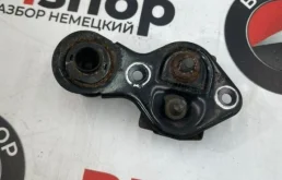 Замок капота левый для Mercedes-Benz M class 2006 года на фотографиях