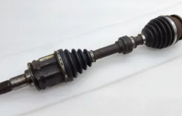 Привод передний левый для Toyota RAV4 2018 года на фотографиях