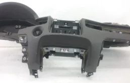 Торпедо (в сборе) для Volkswagen Touareg 2008 года на фотографиях