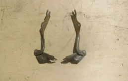 Капот для Mazda MPV 2001 года на фотографиях