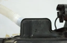 Бачок стеклоомывателя передний для Volkswagen Polo 2017 года на фотографиях