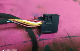 Зеркало боковое правое для Volkswagen Tiguan 2011 года на фотографиях