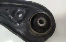 Подрамник двигателя для Volkswagen Polo 2010 года на фотографиях