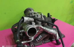 Двигатель без навесного для Audi A4 2014 года на фотографиях